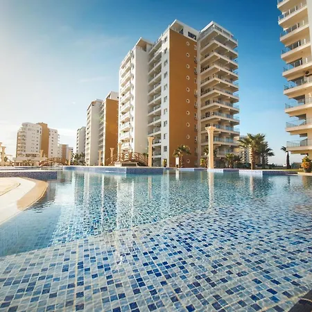 Deluxe Two Bedroom In Caesar & Spa, Long *