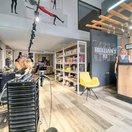 Deluxe Two Bedroom In Caesar & Spa, Long