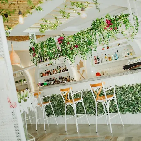 Deluxe Two Bedroom In Caesar & Spa, Long Апартаменты *