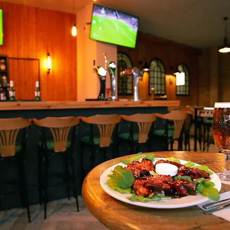 Deluxe Two Bedroom In Caesar & Spa, Long *