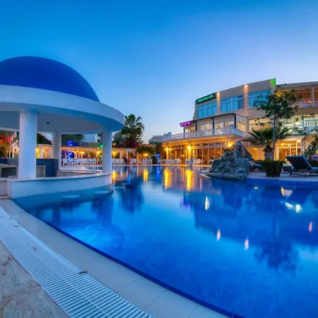 Deluxe Two Bedroom In Caesar & Spa, Long Apartment *