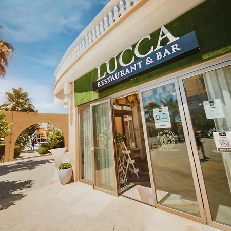 Deluxe Two Bedroom In Caesar & Spa, Long アパート Perivolia tou Trikomou