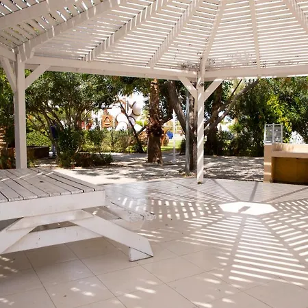 Апартаменты Deluxe Two Bedroom In Caesar & Spa, Long *