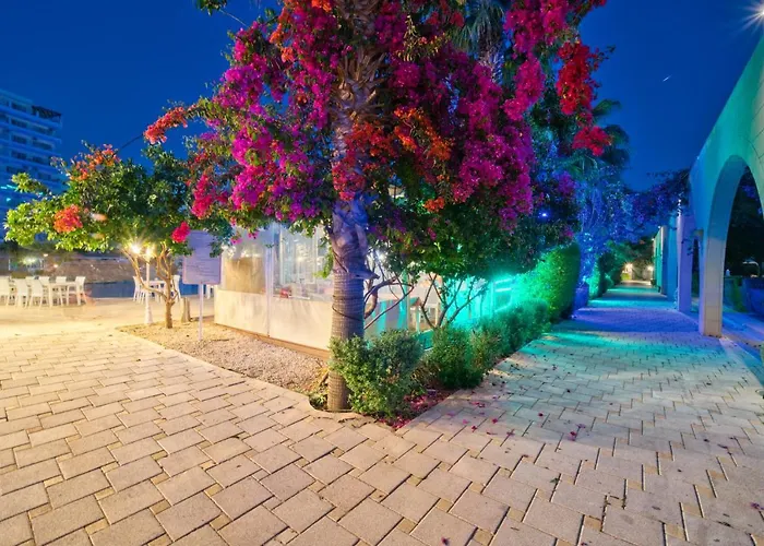 Deluxe Two Bedroom In Caesar & Spa, Long * Perivolia tou Trikomou