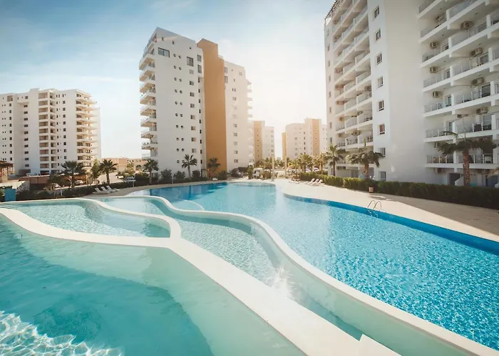 Deluxe Two Bedroom In Caesar & Spa, Long Appartamento Perivolia tou Trikomou