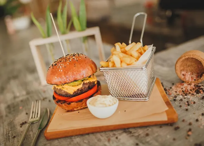 Deluxe Two Bedroom In Caesar & Spa, Long Appartamento Perivolia tou Trikomou