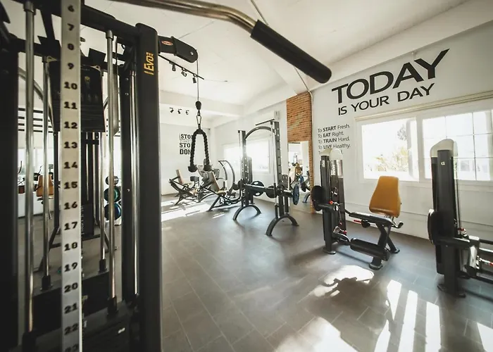 Deluxe Two Bedroom In Caesar & Spa, Long