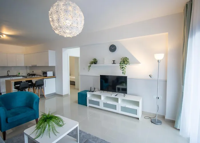 Deluxe Two Bedroom In Caesar & Spa, Long * Perivolia tou Trikomou