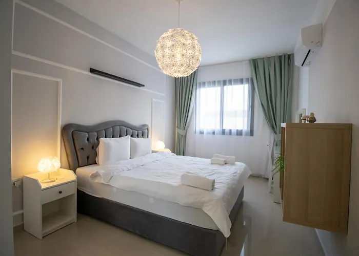 Deluxe Two Bedroom In Caesar & Spa, Long Appartamento